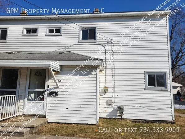 32256 Oscoda Ct, Westland, MI 48186