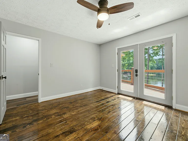 250 Aspen Way — Photo 11