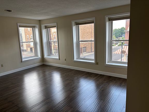 3rd image of 4 E 13th St #2A