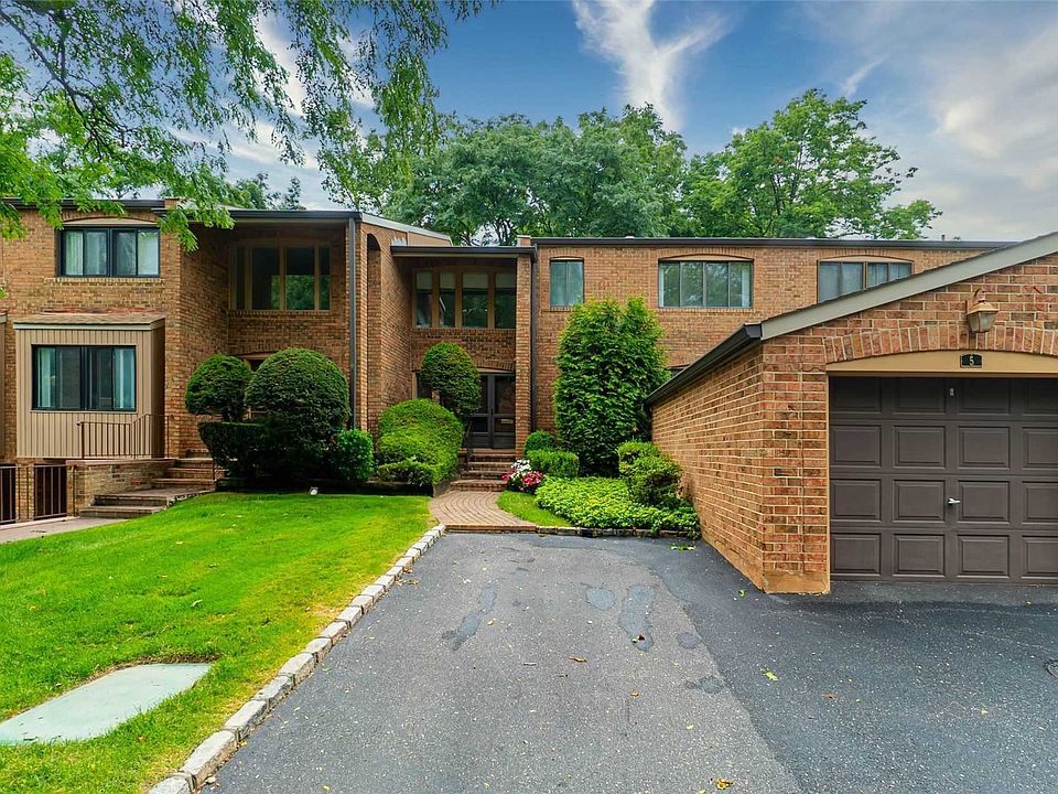 1st image of 5 Windsor Gate Dr