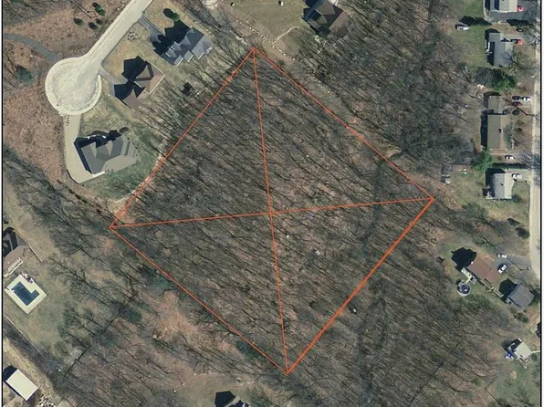 30 Edith St, Cumberland, RI 02864