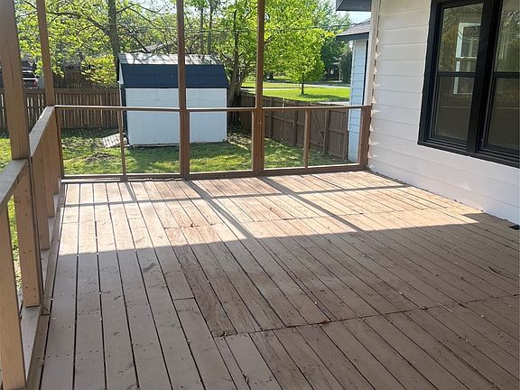 2nd image of 621 E Comanche Ave
