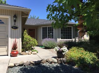 107 Mountain View Ct, Phoenix, OR 97535