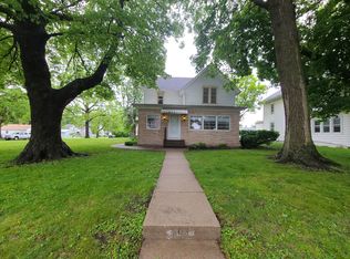 603 7th Ave, Sterling, IL 61081
