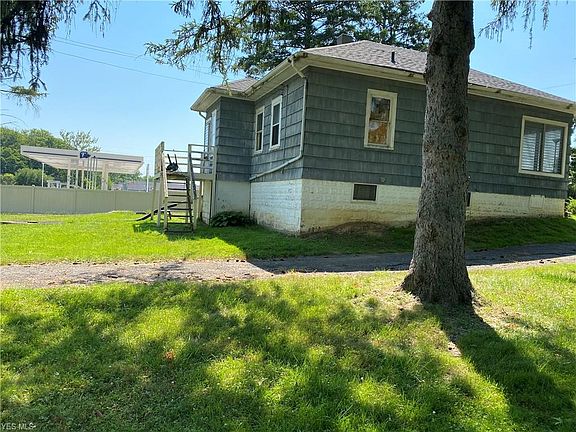 5th image of 41218 Beechwood Dr