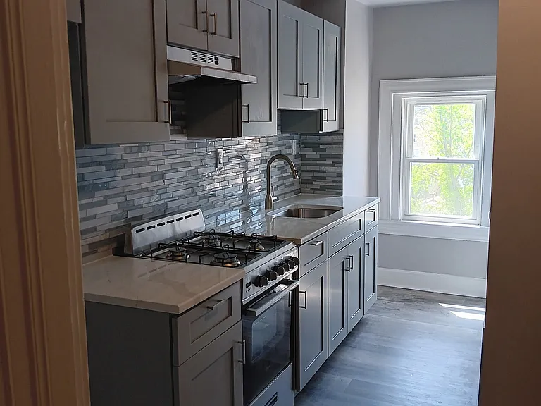 828 Tombler St #3 — Photo 9