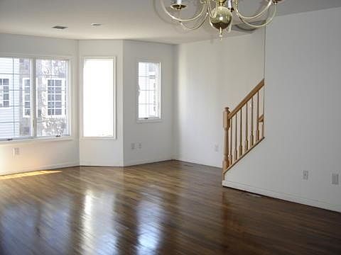 2nd image of 45 Stuyvesant Ave