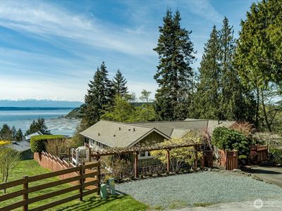 8210 Nob Road, Clinton, WA, 98236