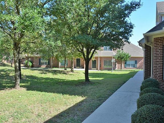 3rd image of 5515 Davis Ln Unit 23