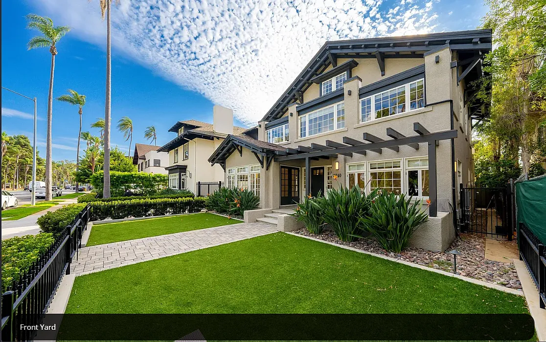 5 bed, 4111 sqft, $9,499 — Photo 2