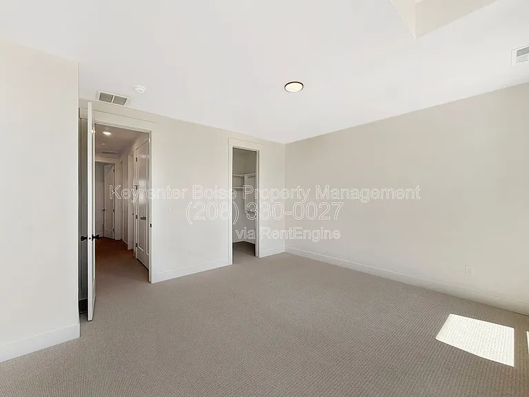 373 E Lombard Ln — Photo 17