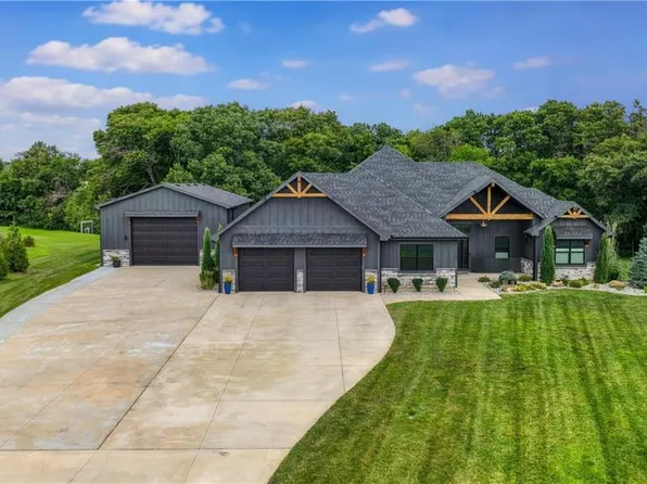 15562 Lexi Ln, Bonner Springs, KS 66012