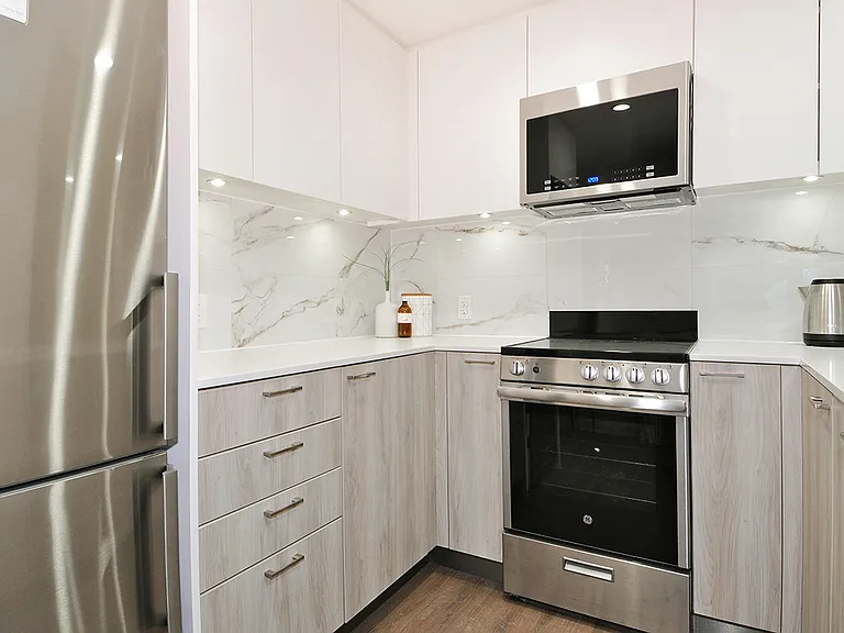3381 Ross Dr — Photo 21