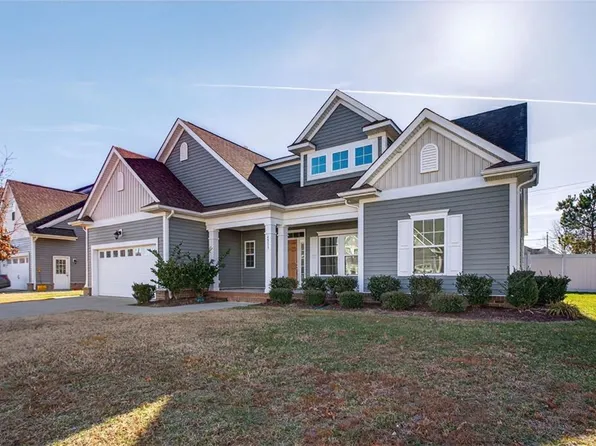 4513 Overlook Pl, Chesapeake, VA 23321