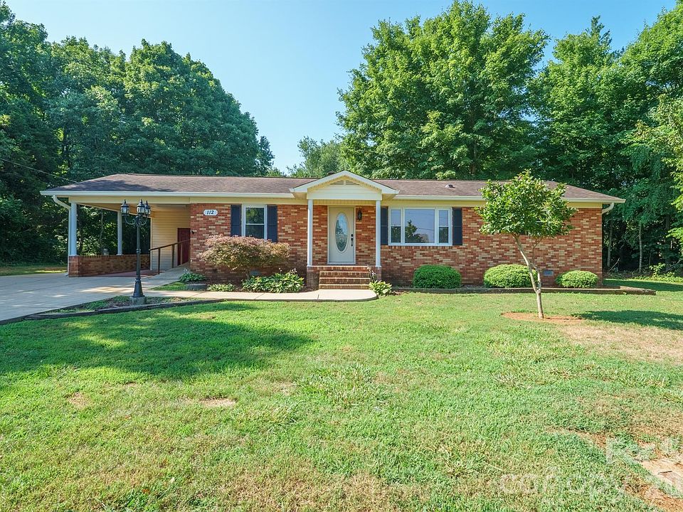 1st image of 112 Summers Farm Rd