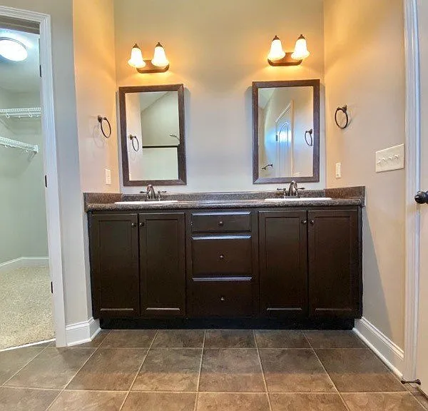 582 Kicker Ct — Photo 17