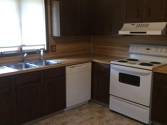 5th image of 7877 Stuhldreher St NW