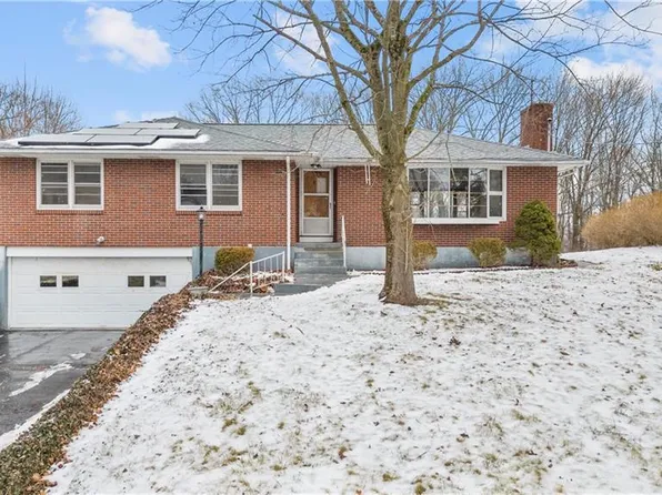 45 Corrigan Ave, Meriden, CT 06451