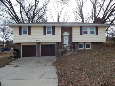 2017 Metropolitan Ave, Leavenworth, KS, 66048