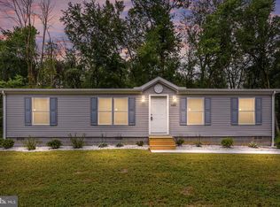 525 E Cherry Dr, Magnolia, DE 19962