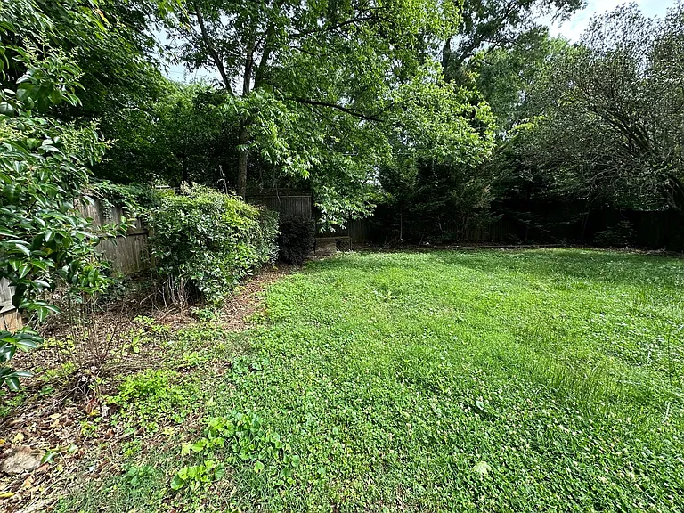 533 Inwood Dr — Photo 22