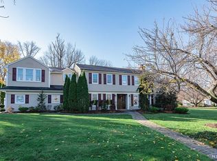 15 Avon Pl, Woodcliff Lake, NJ 07677