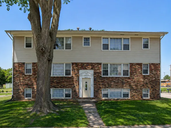 Kimberly 3552, 3552 Kimberly Downs Rd #1, Davenport, IA 52807