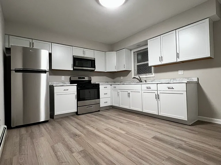5500 Van Slyke Rd — Photo 2