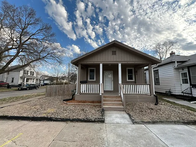 739 Mill St — Photo 1