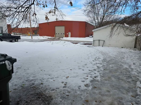 220 Sara, 220 Sara St #2, Eau Claire, WI 54703