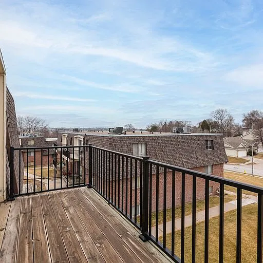 Whispering Isle Apartments — Photo 58