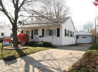 917 Dingwall Dr, Owosso, MI 48867