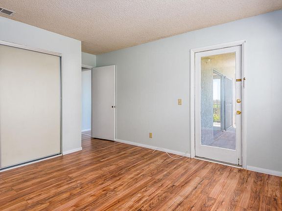 5th image of 713 Reef Cir