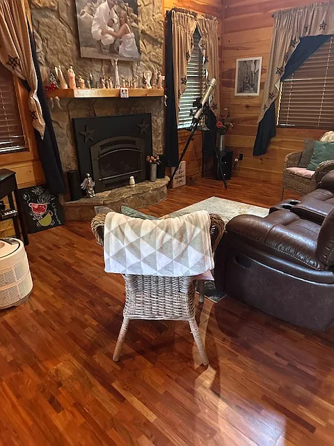 3 bed, 3.5 bath, 3023 sqft, $2,500 — Photo 4
