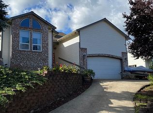 18049 Newell Ridge Dr, Oregon City, OR