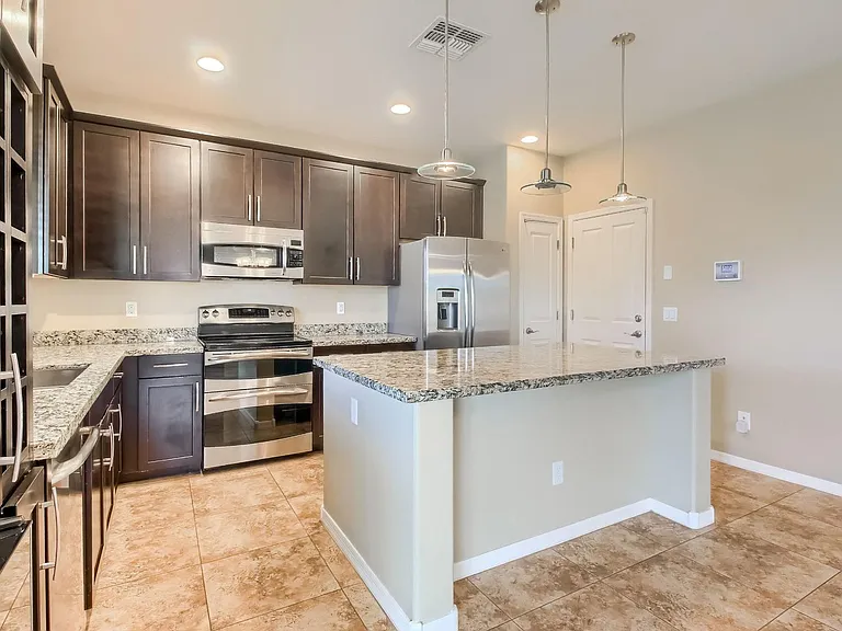 888 E Jacob St — Photo 11