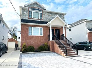 877 Sinclair Ave, Staten Island, NY 10309
