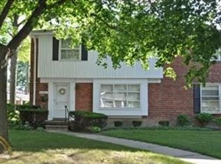 607 Notre Dame St, Grosse Pointe, MI 48230