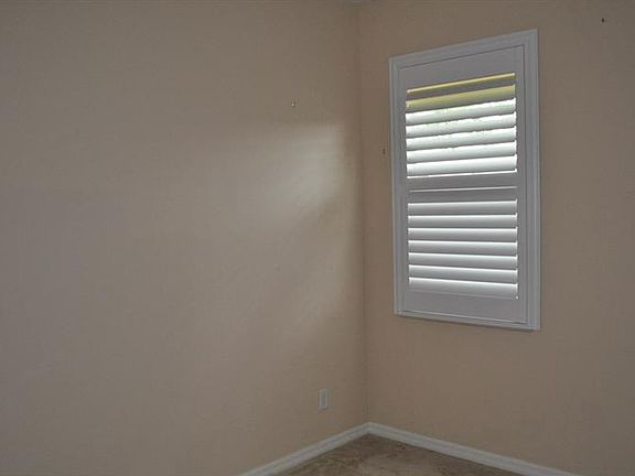 5th image of 5548 Aurora Dr