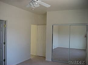 mirrored doors in bedrooms