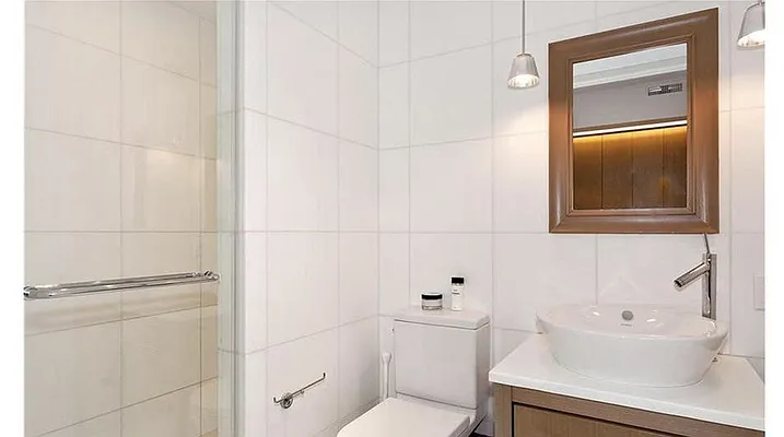 Rented by Compass | media 13
