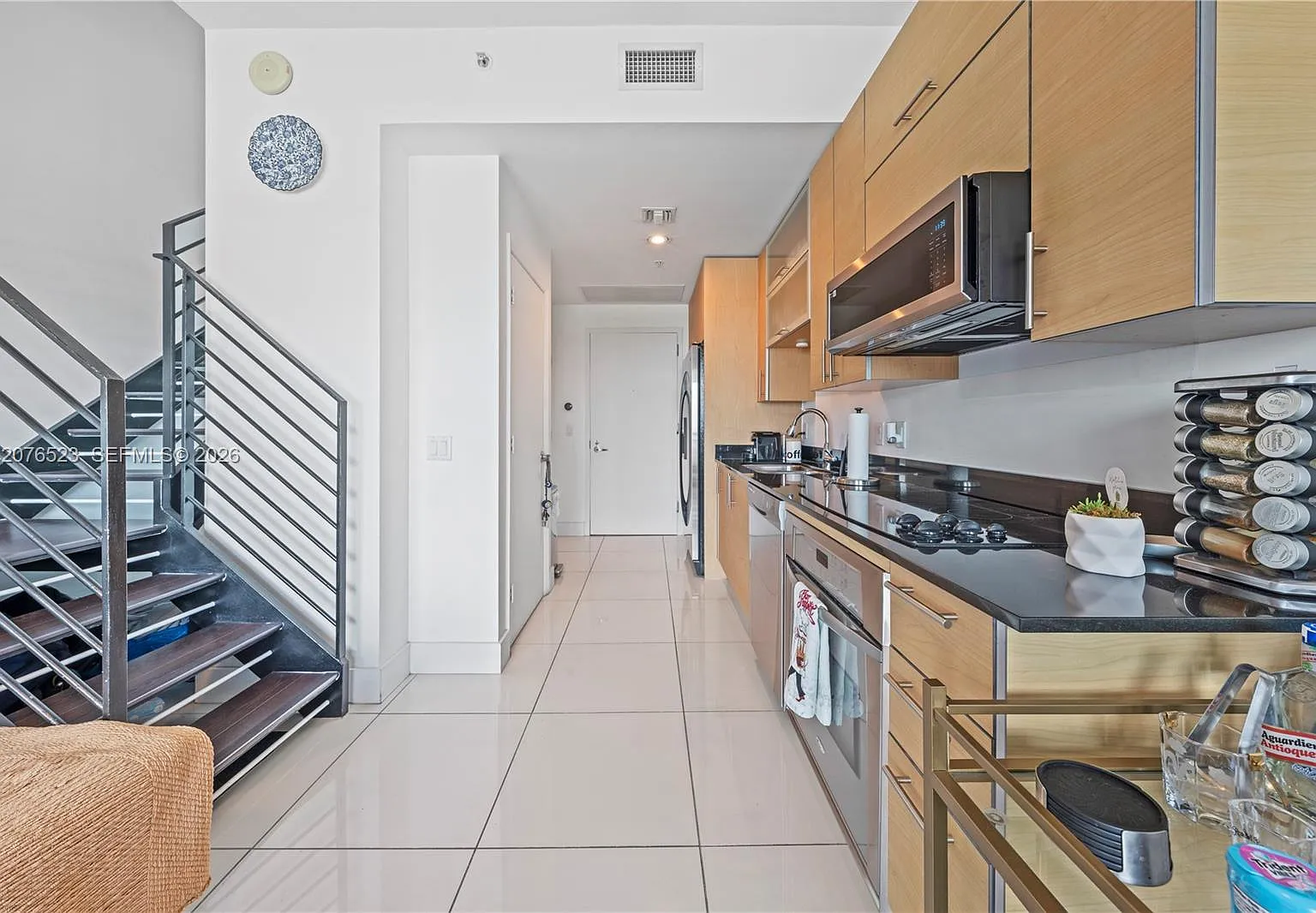 Infinity At Brickell Cond — Photo 4