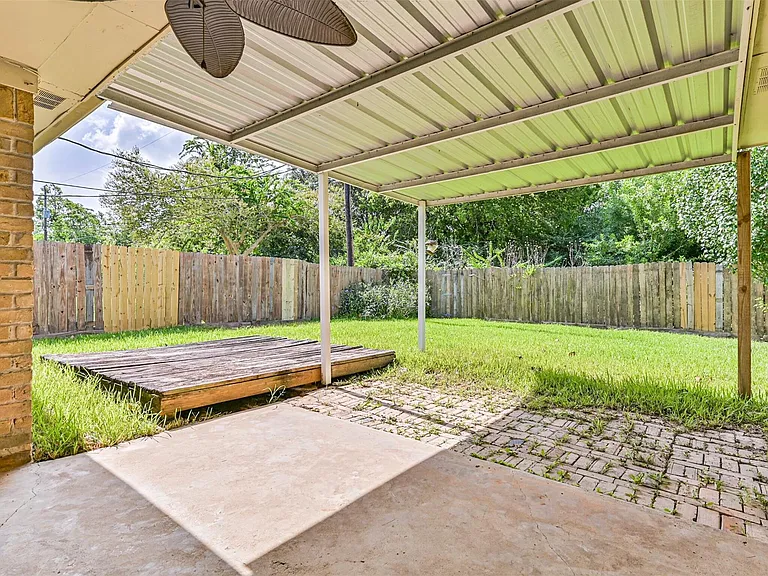 1113 N Heron Dr — Photo 28