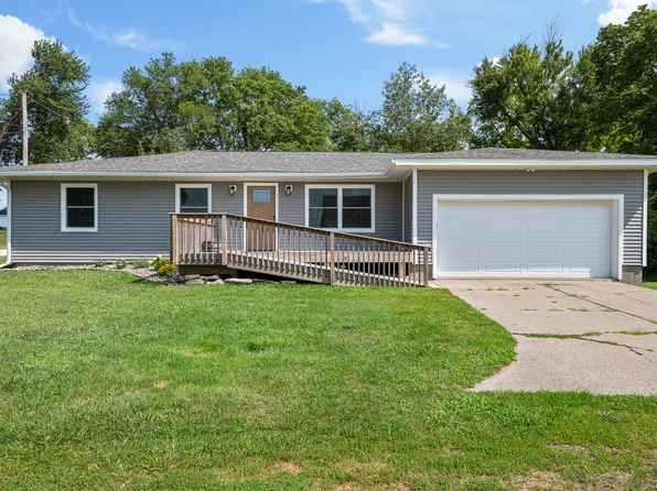 201 E Gails St, Mc Causland, IA 52758