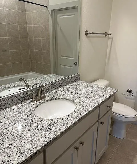 2736 Shelby Dr — Photo 6