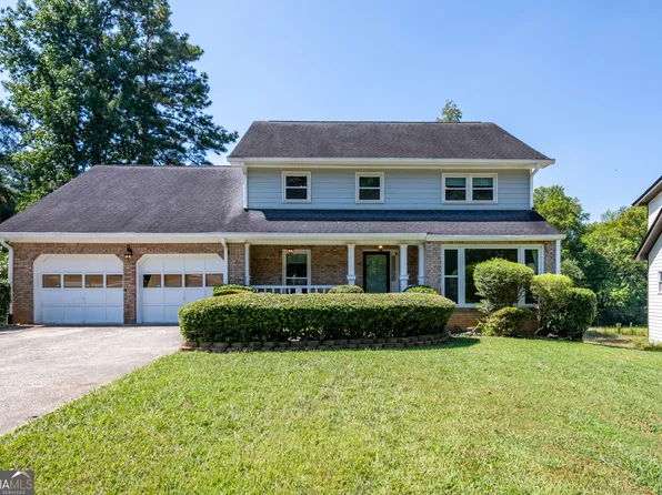 1276 Golf Link Dr, Stone Mountain, GA 30088