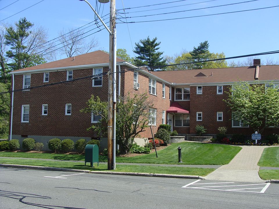 1st image of 15 Bryant Cres APT 2C