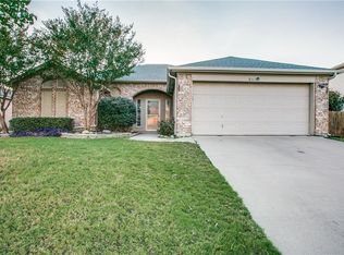 8117 Fox Chase Dr, Fort Worth, TX 76137