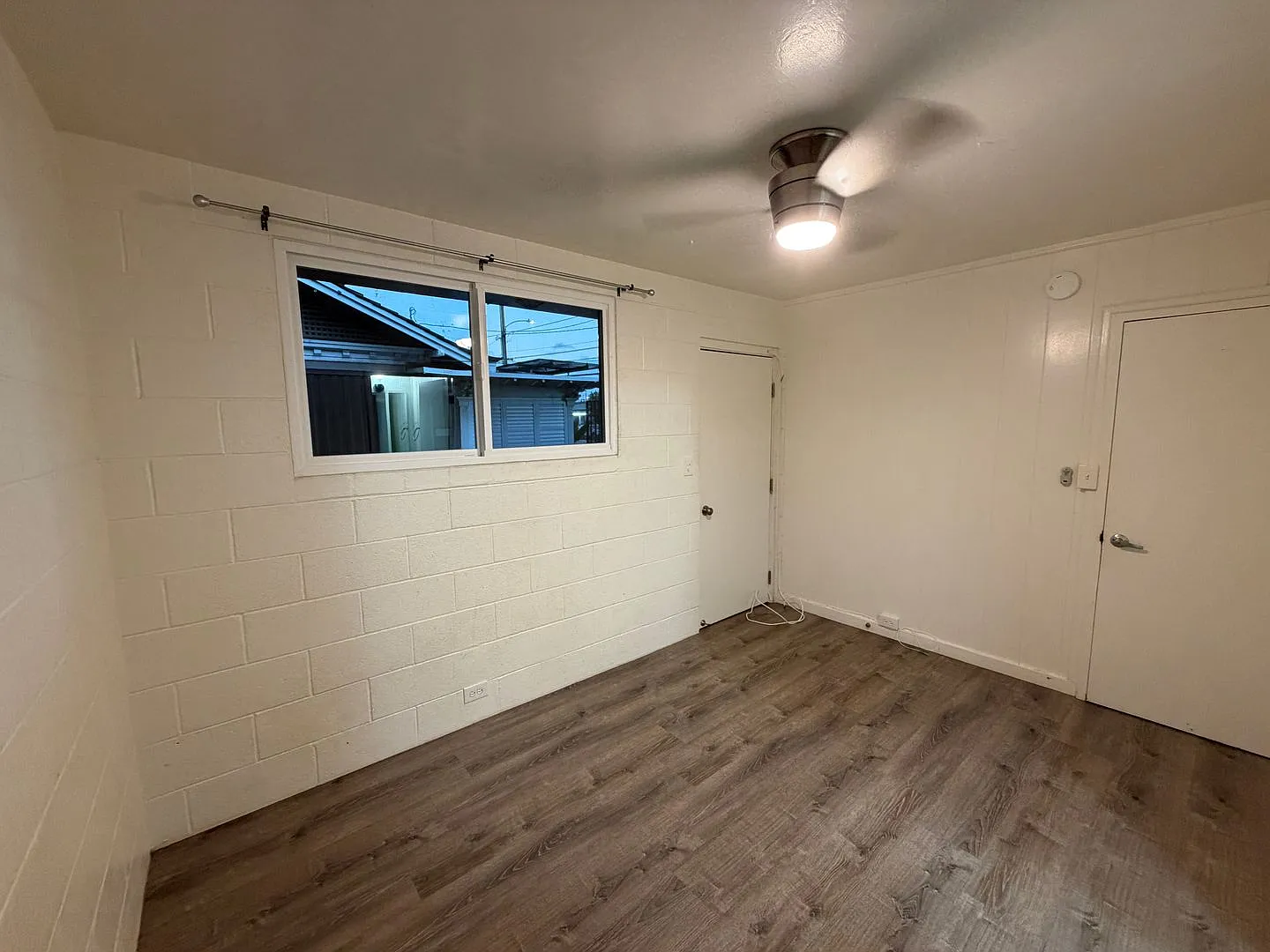 2048 S. Beretania — Photo 4