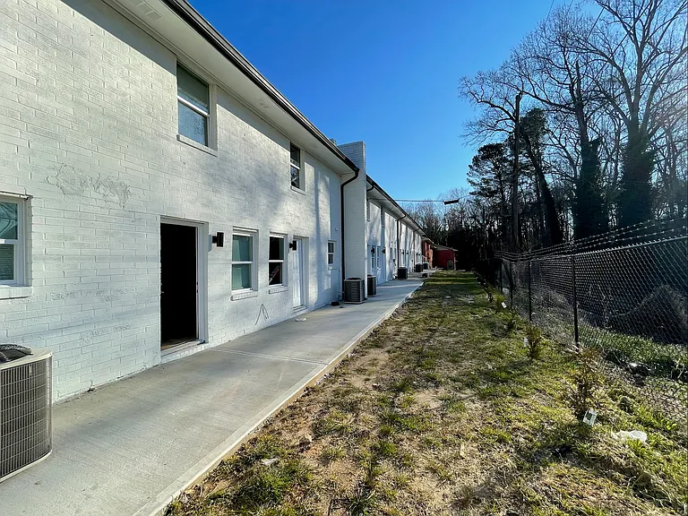 3669 MLK — Photo 19